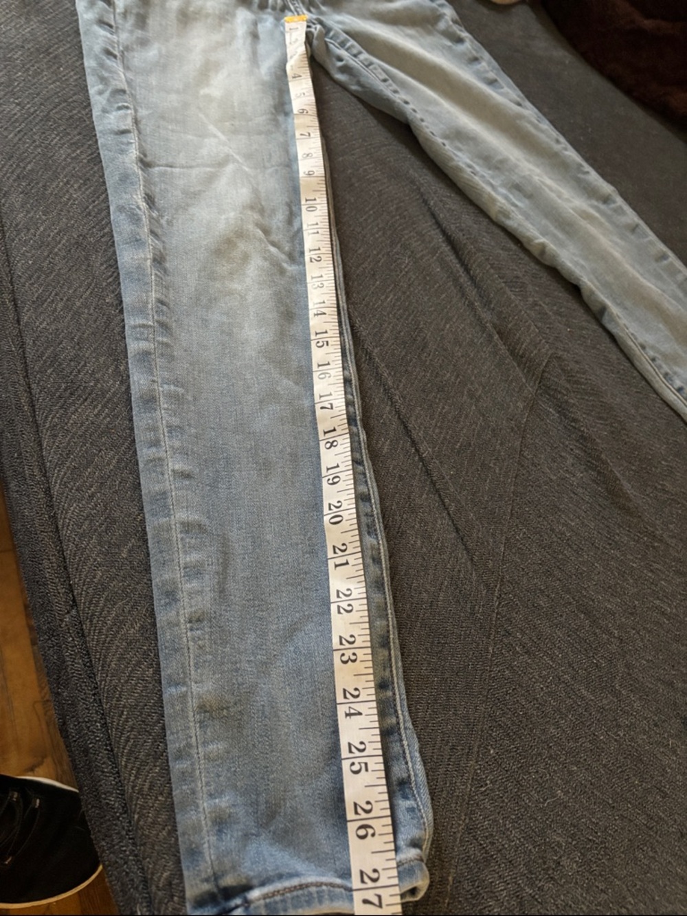 American Eagle Outfitters Light Blue Skinny Jeans | Size 6 - Picture 7 of 13